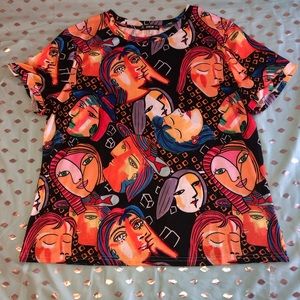 Abstract graphic tee